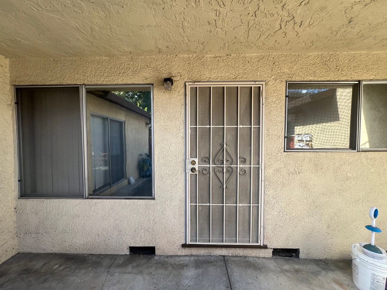 651 Belladonna Ct - Photo 3 of 12