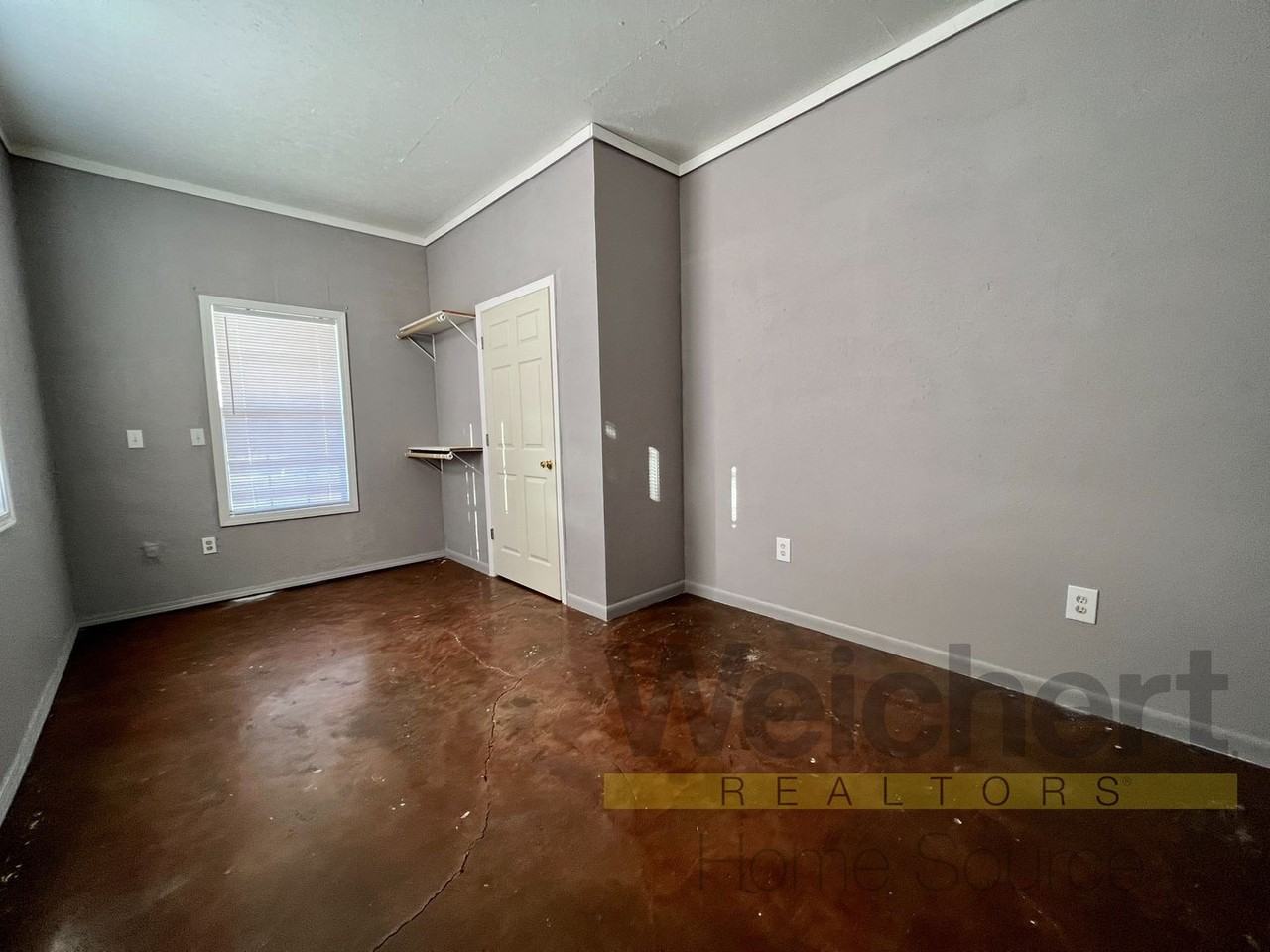 1306 Barton Ln - Photo 6 of 11