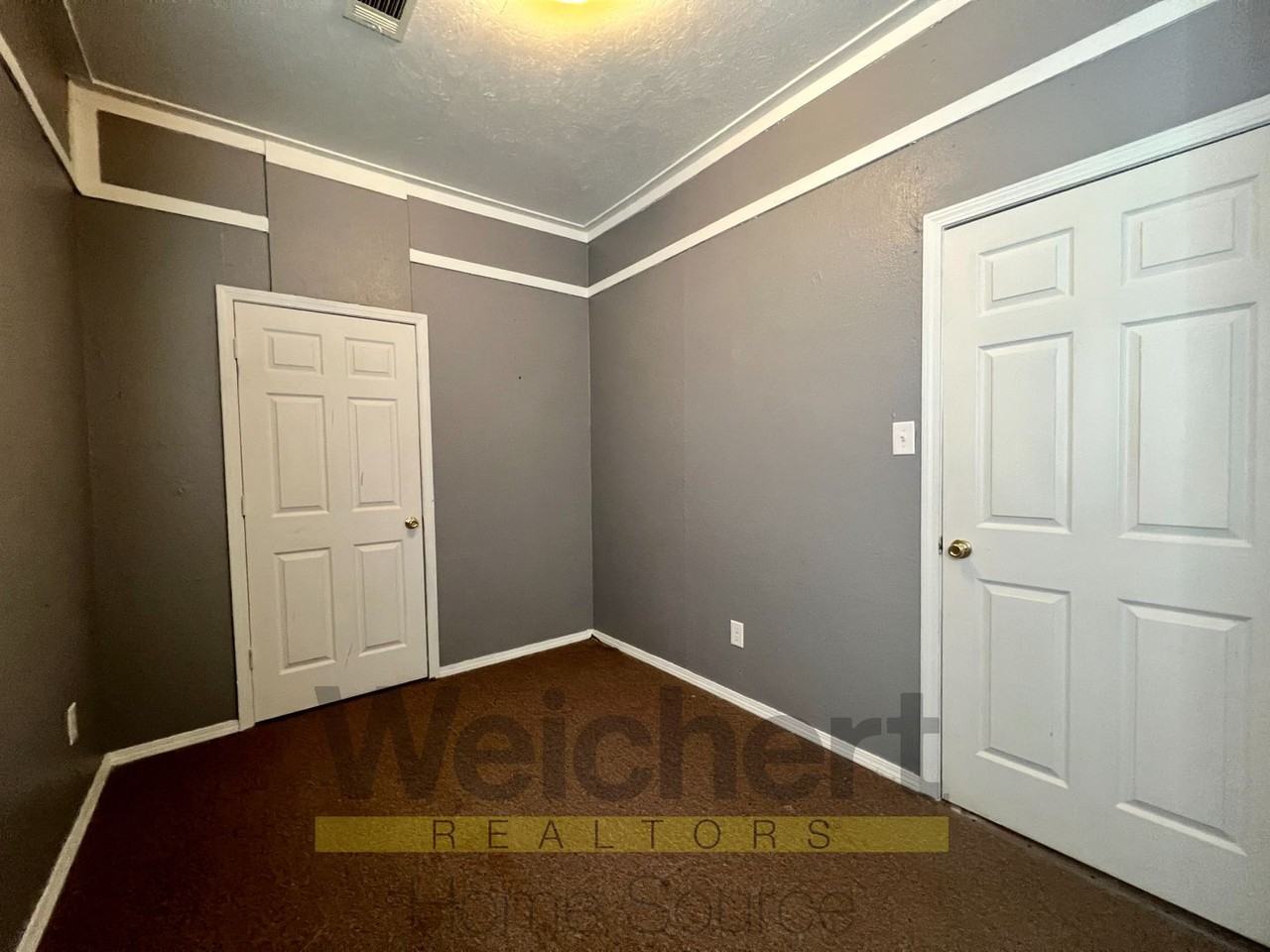 1306 Barton Ln - Photo 7 of 11