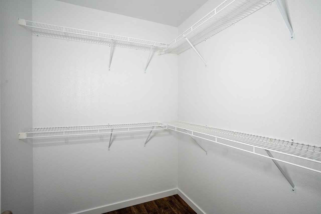 2605 2605 S Cheri Dr - Photo 5 of 28