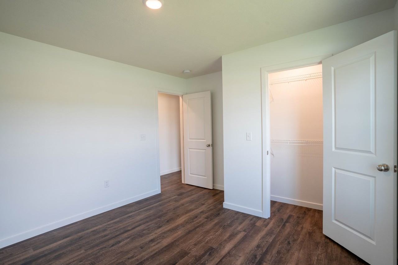 2625 2625 S Cheri Dr - Photo 6 of 21