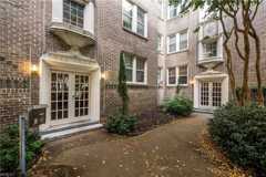 940 Gates Ave Apt A2 - Photo 1 of 1