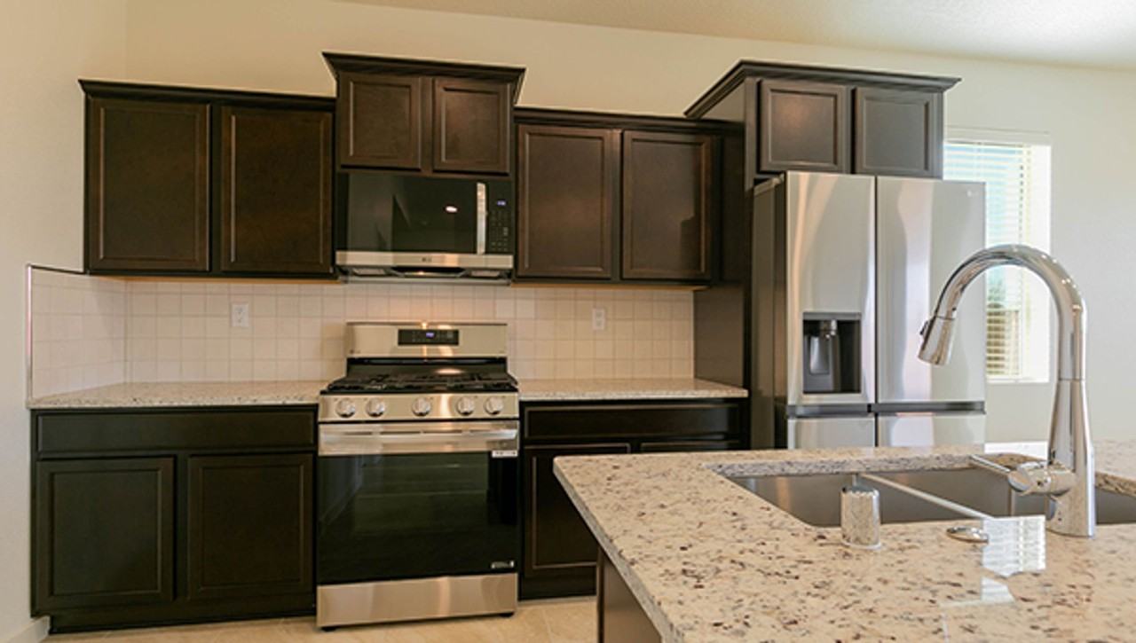 6010 Geo Park Ln - Photo 4 of 10