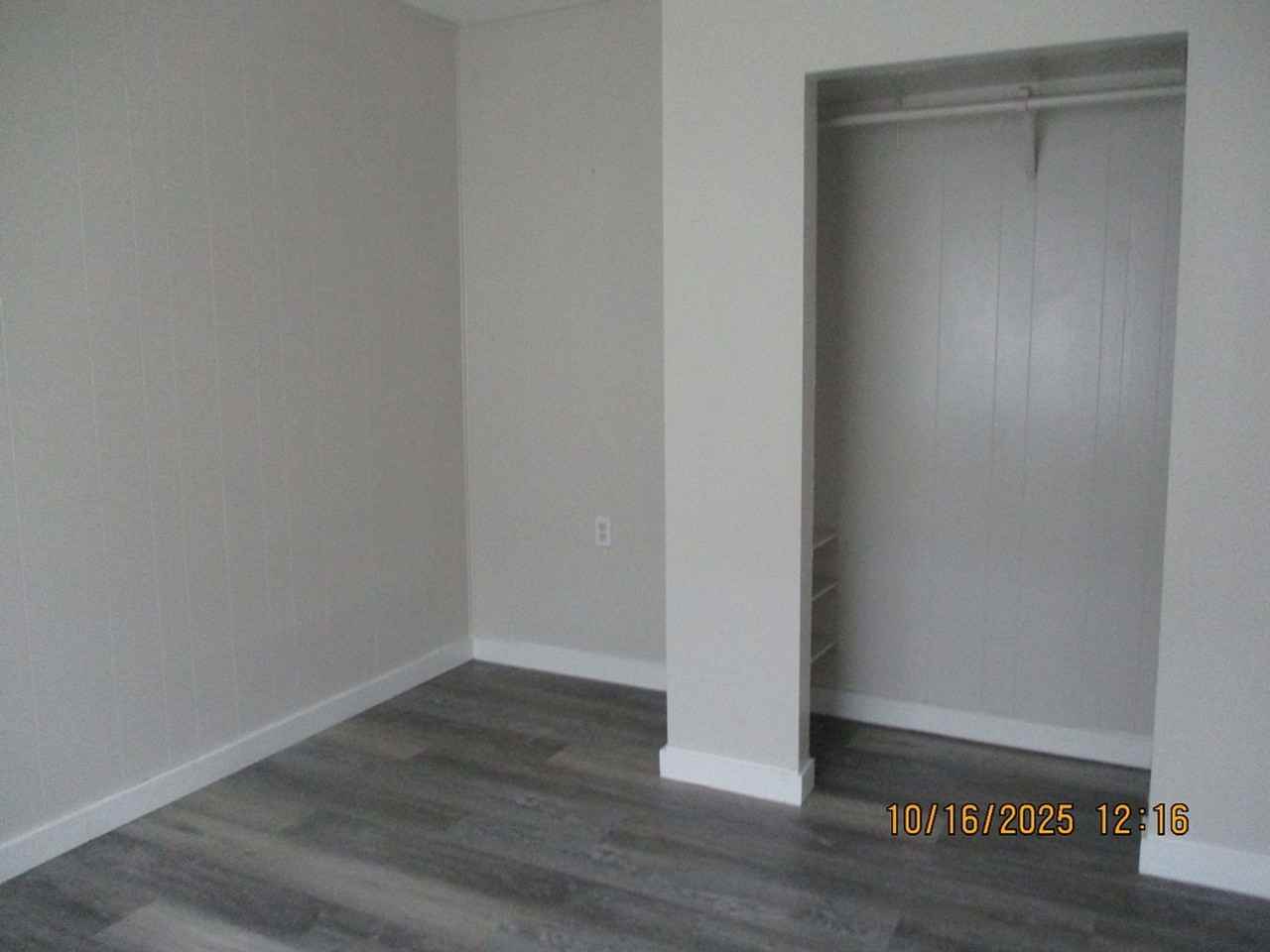 300 N Tilden St - Photo 3 of 11