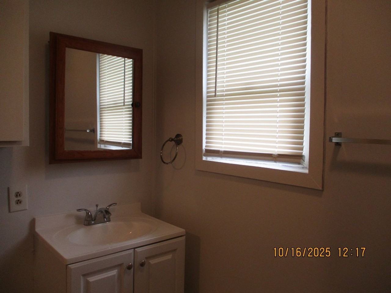 300 N Tilden St - Photo 7 of 11