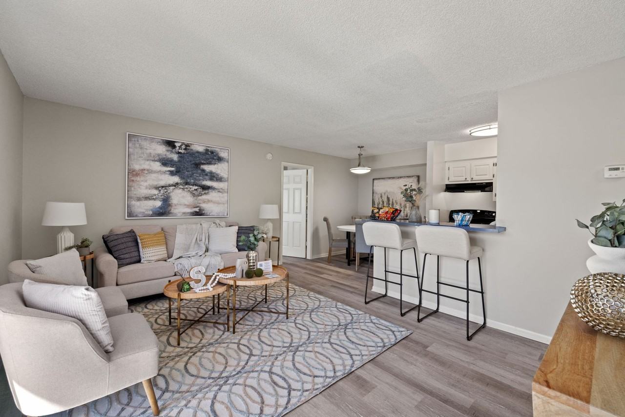 PIKUS (Coral Palms Apartments) - Photo 2 of 19