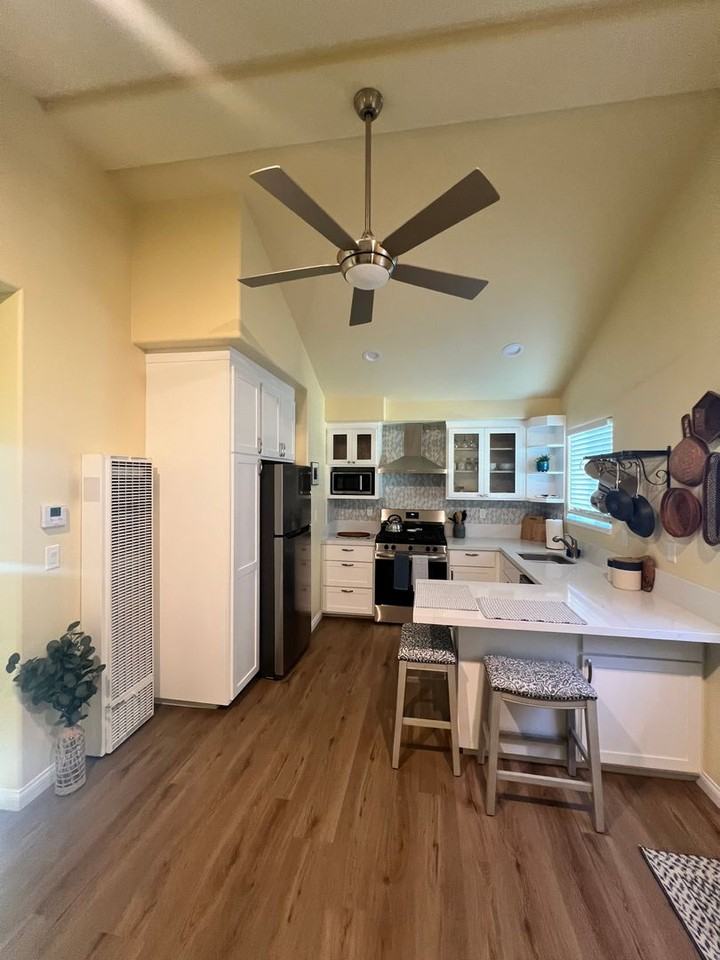 2316 Alameda Ave - Photo 4 of 20