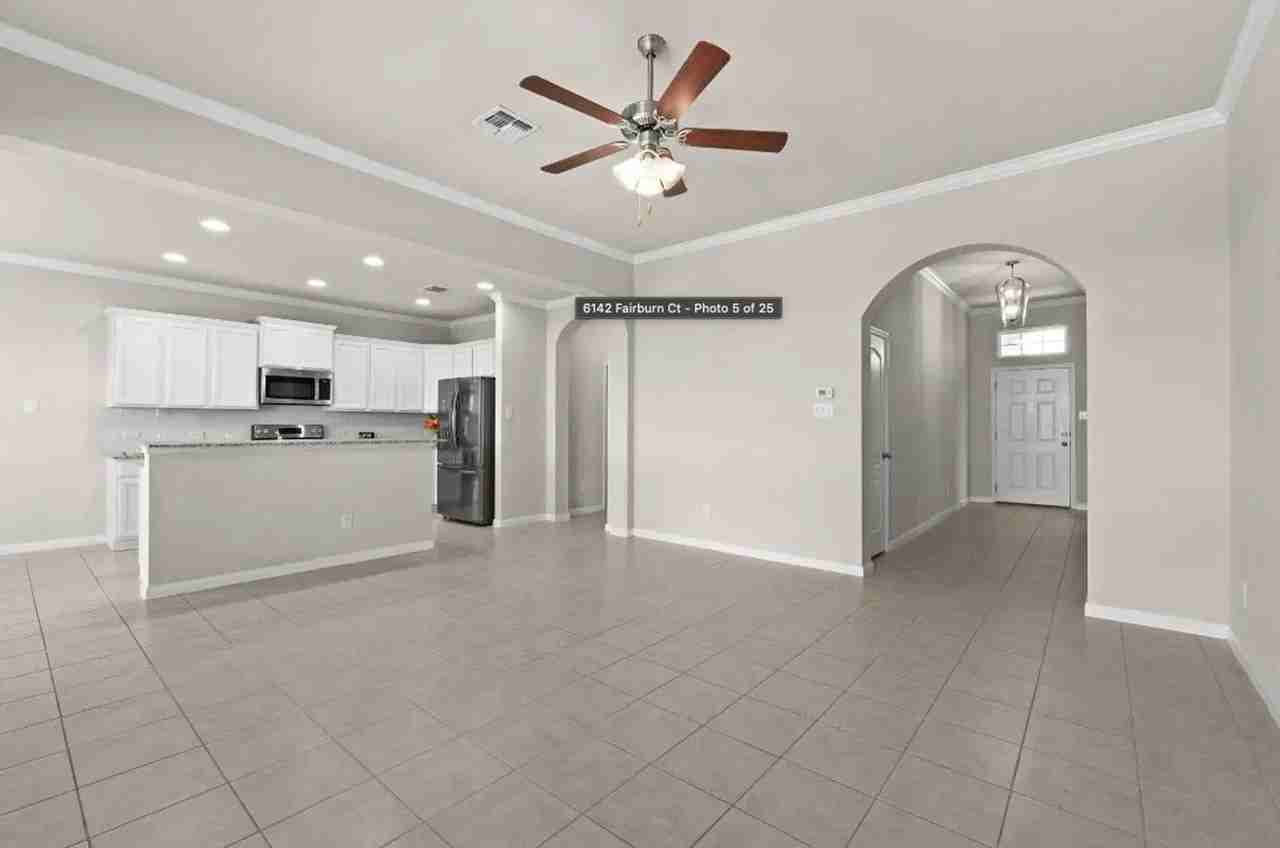 6142 Fairburn Court - Photo 3 of 12