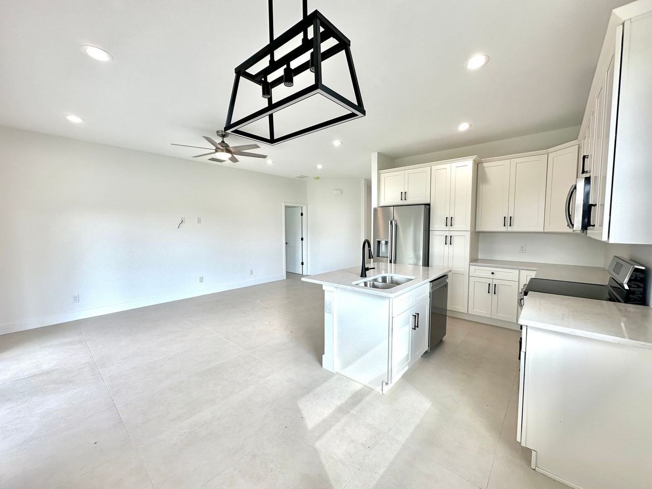 26127 Northern Cross Road - Photo 5 of 41