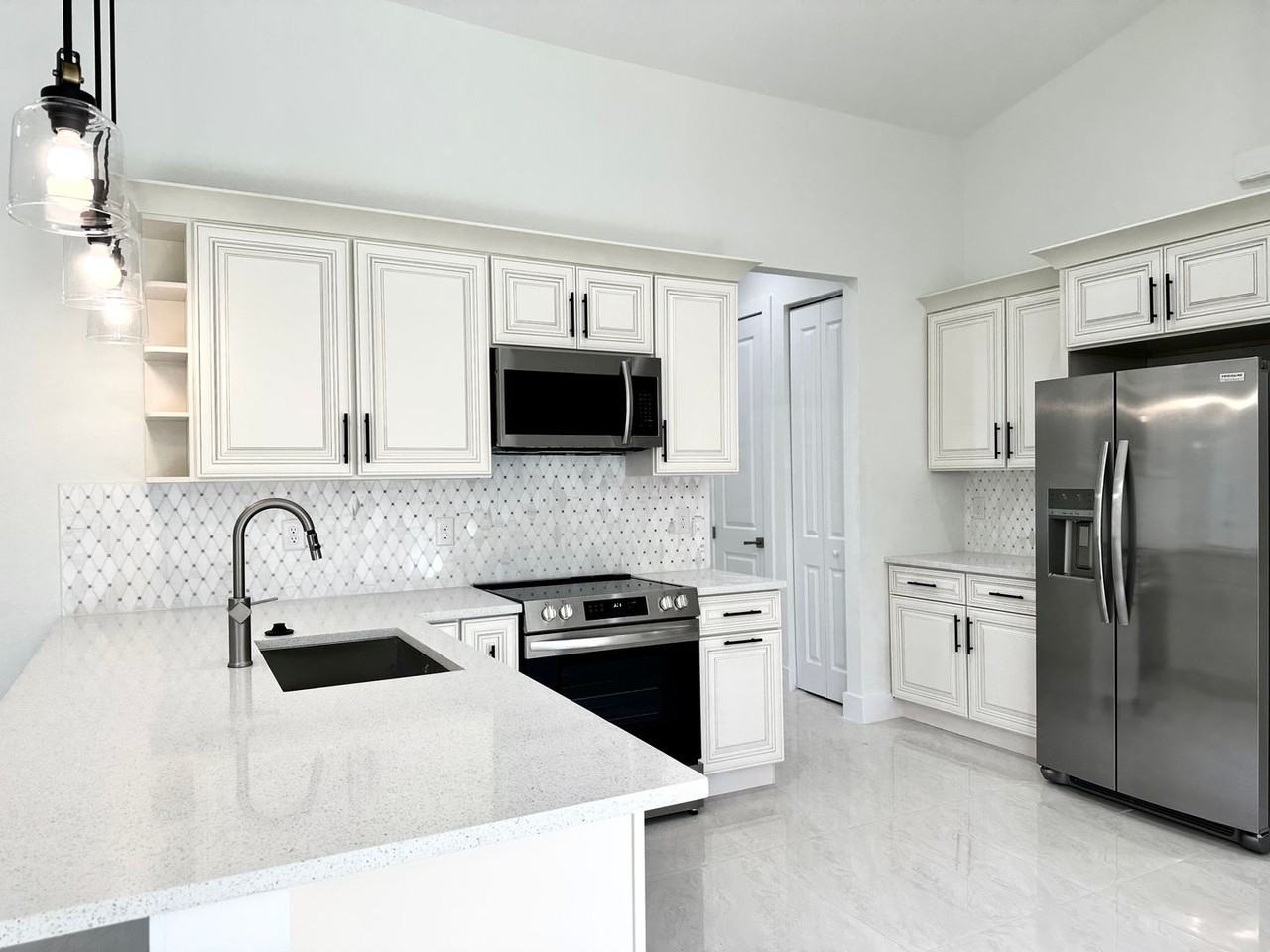 26127 Northern Cross Road - Photo 6 of 41