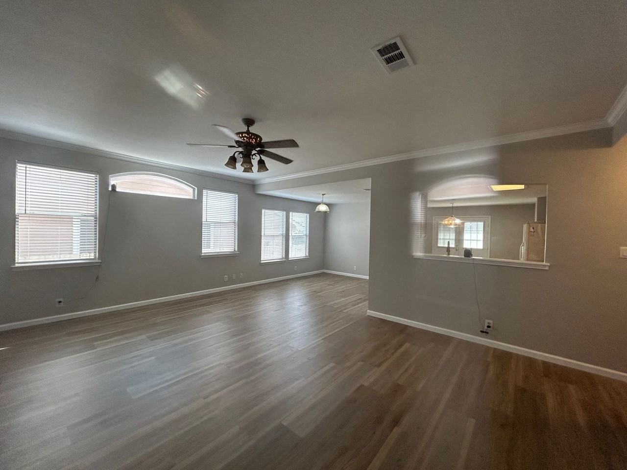 7711 Wexford Grove - Photo 3 of 19