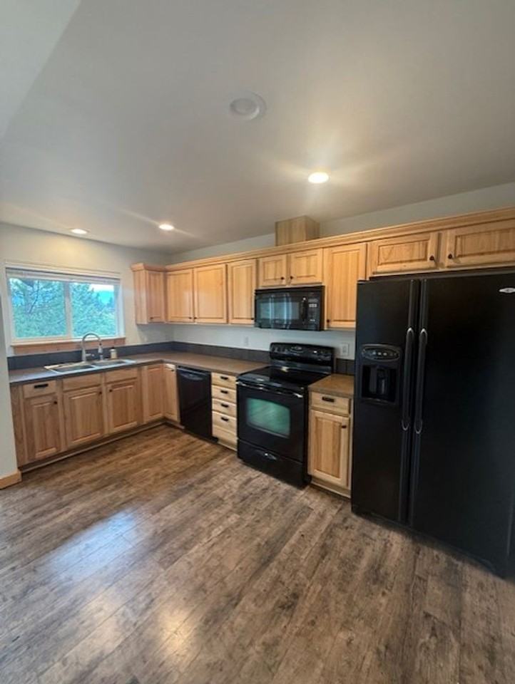 190 Clearwater Loop - Photo 3 of 12