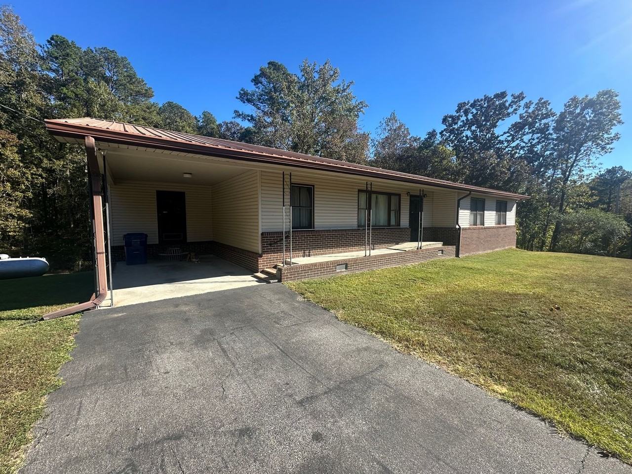 183 Oak Cir - Photo 2 of 21