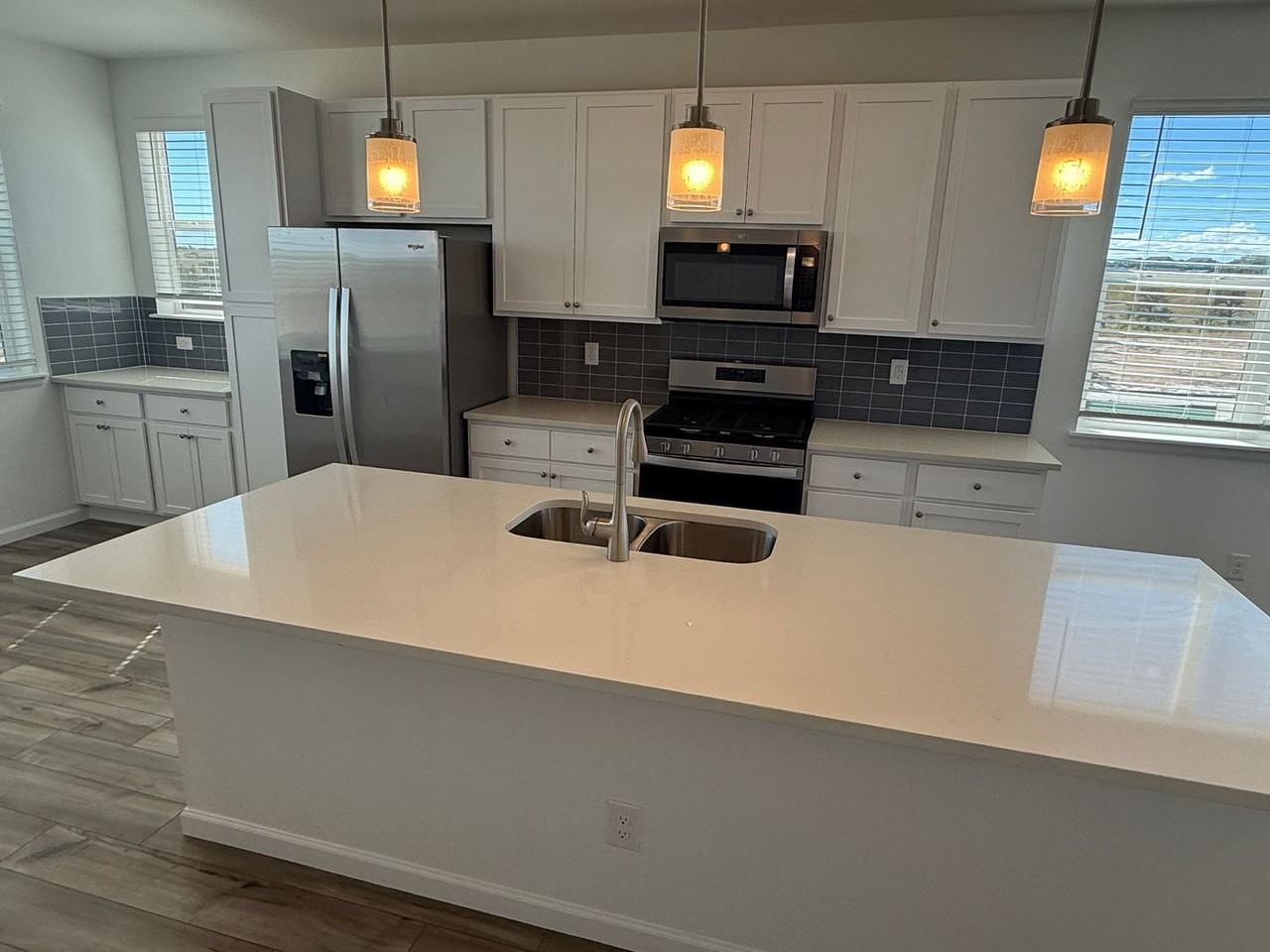 6794 Merseyside Ln - Photo 2 of 36