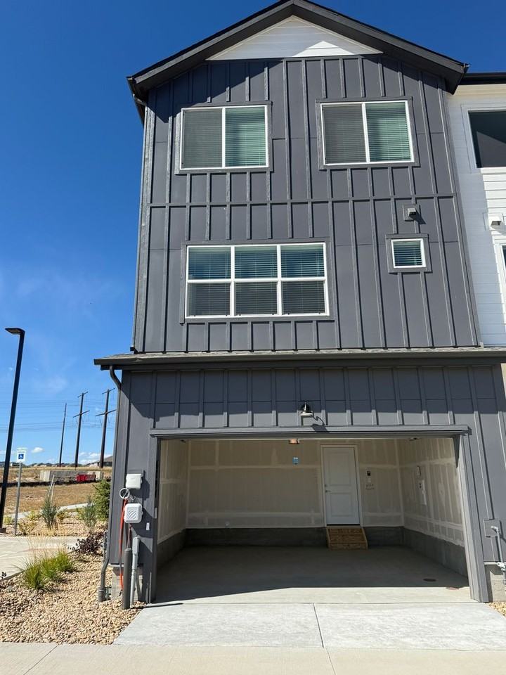 6794 Merseyside Ln - Photo 6 of 36