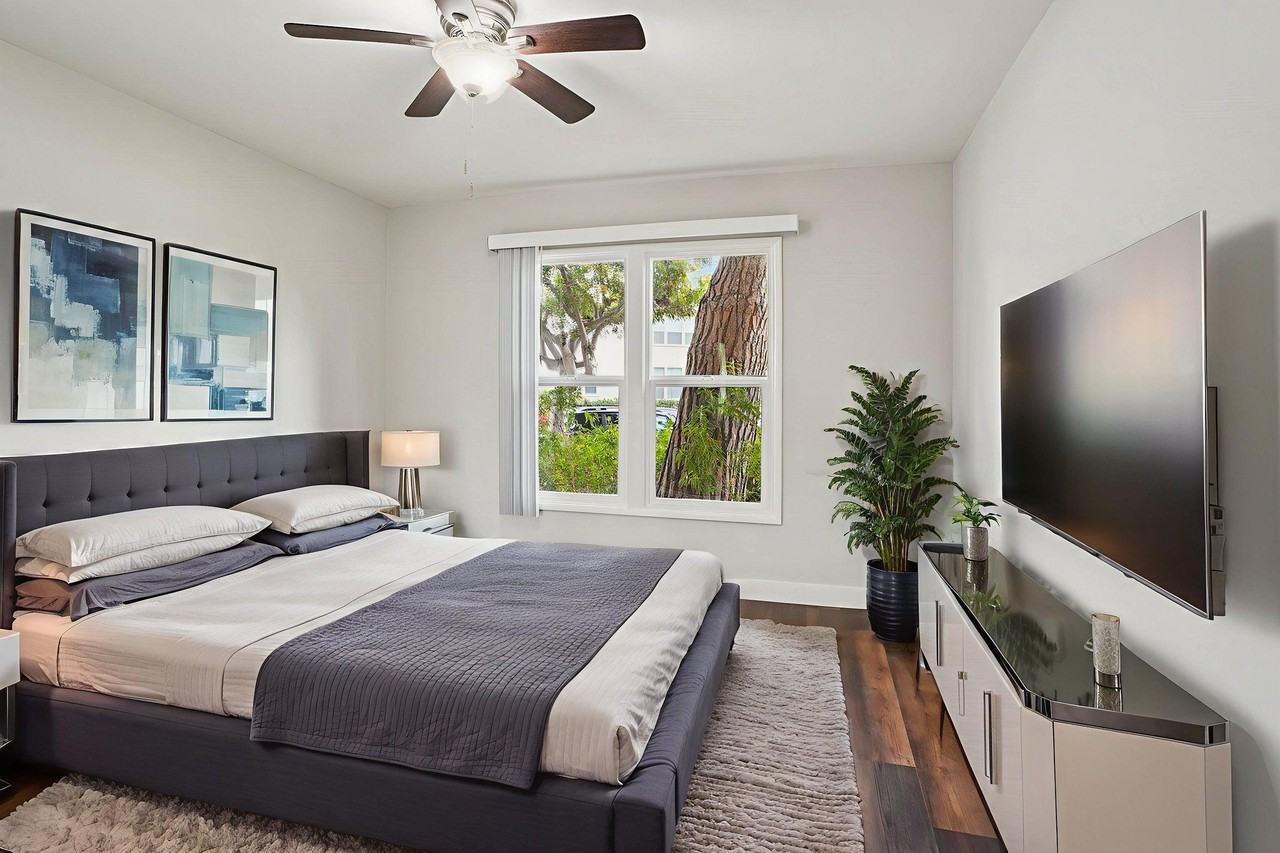 Hollypark Knolls Apartments - Photo 2 of 50