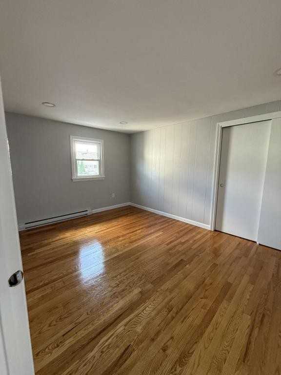 343 Snell Street - Photo 3 of 9