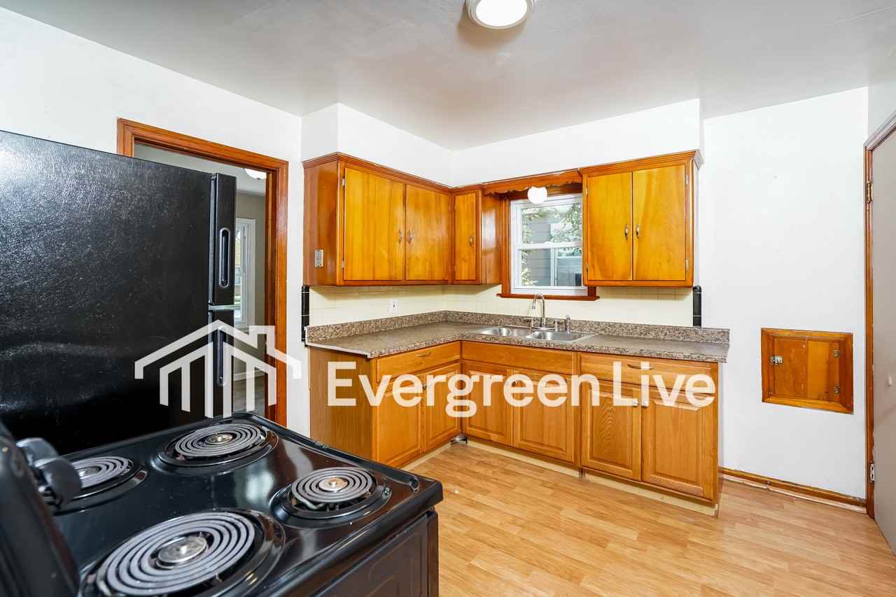 5019 N 24th St - Photo 4 of 15