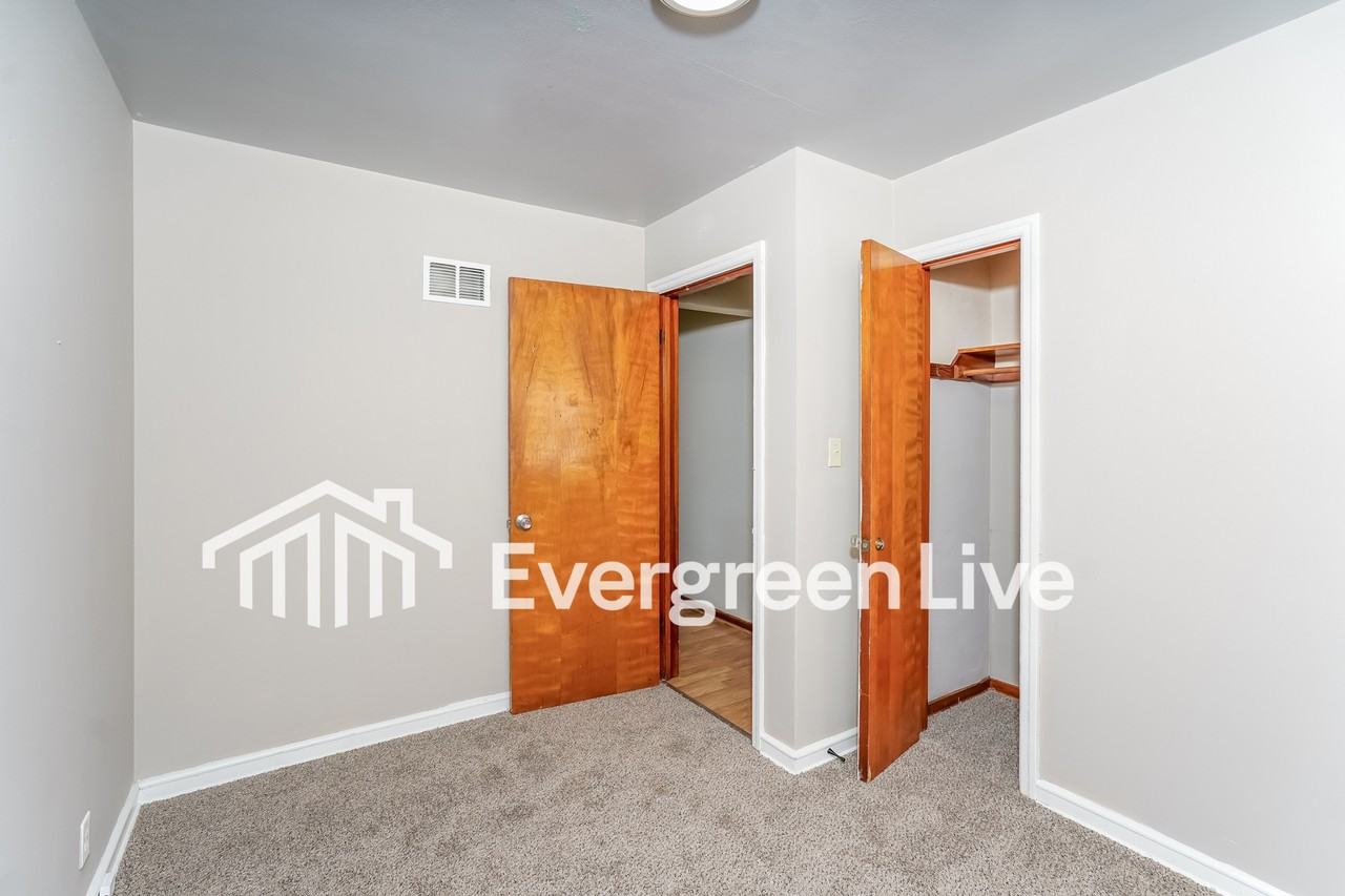 5019 N 24th St - Photo 7 of 15