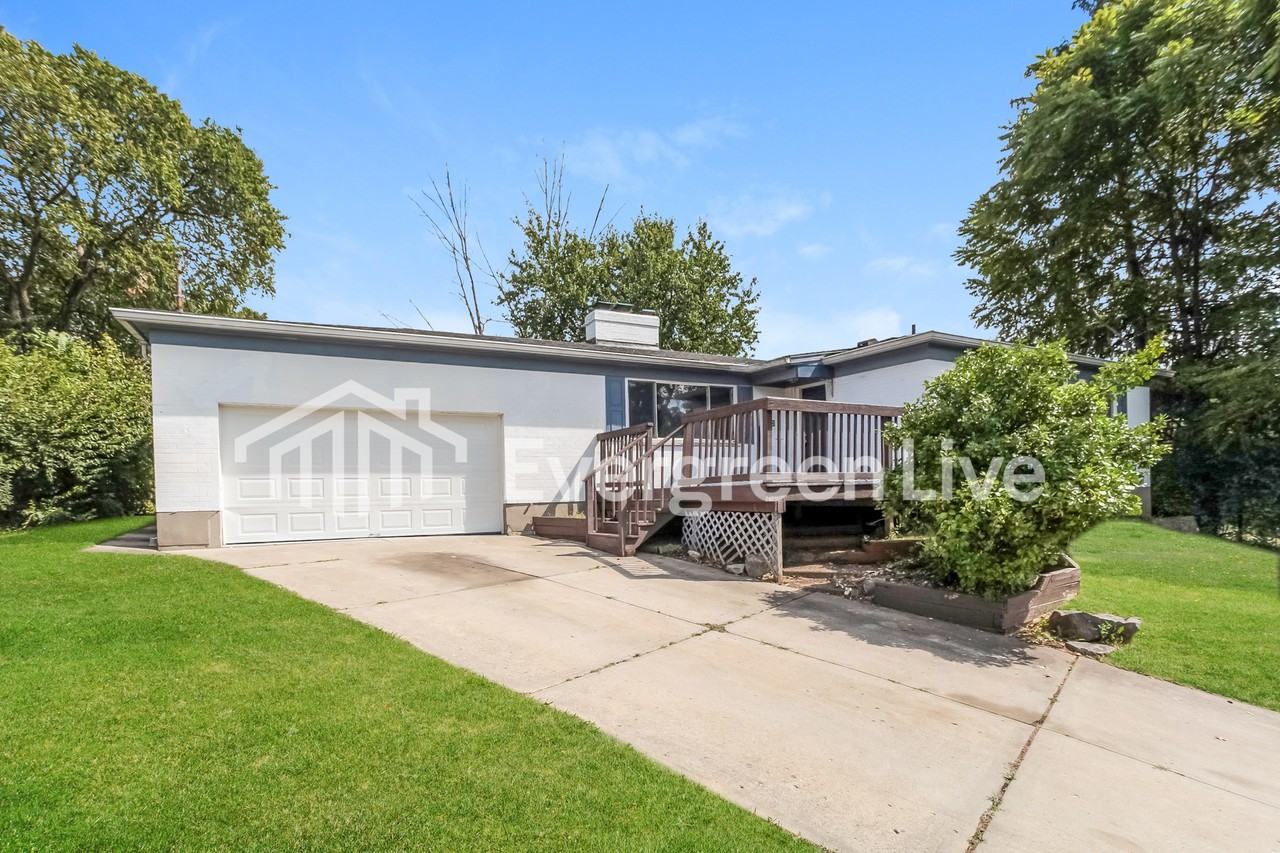 5774 Glow Ct - Photo 5 of 16