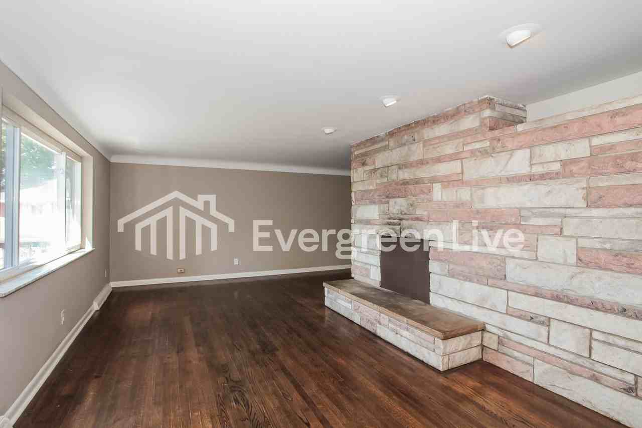 5774 Glow Ct - Photo 6 of 16