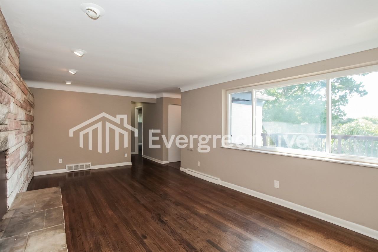 5774 Glow Ct - Photo 7 of 16