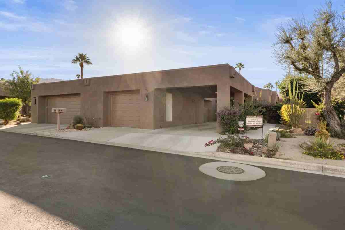 48825 Mescal Ln - Photo 2 of 12