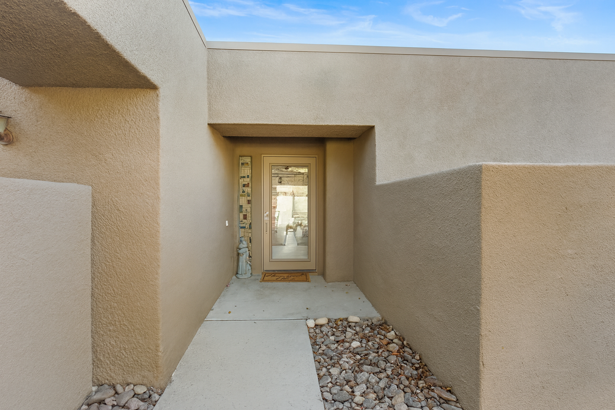 48825 Mescal Ln - Photo 3 of 12