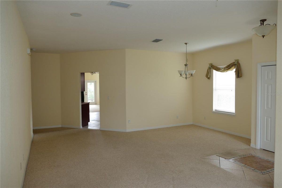 10636 Masters Dr - Photo 3 of 23