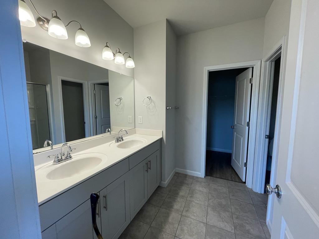 1096 Cameron Way #1 - Photo 6 of 21