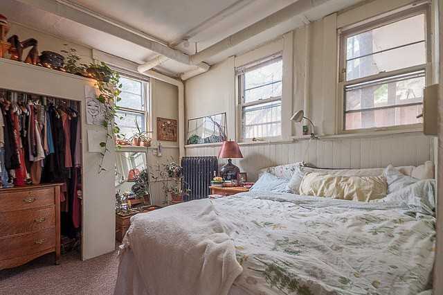 134 E Gorham St - Photo 4 of 17