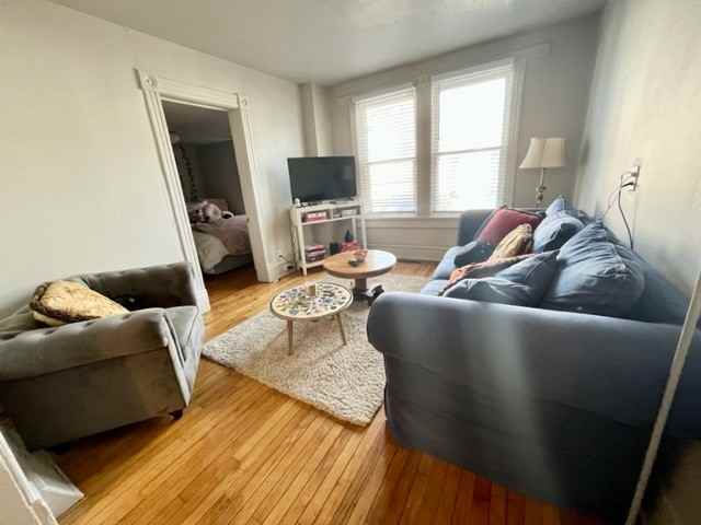 114 E Dayton St - Photo 6 of 22