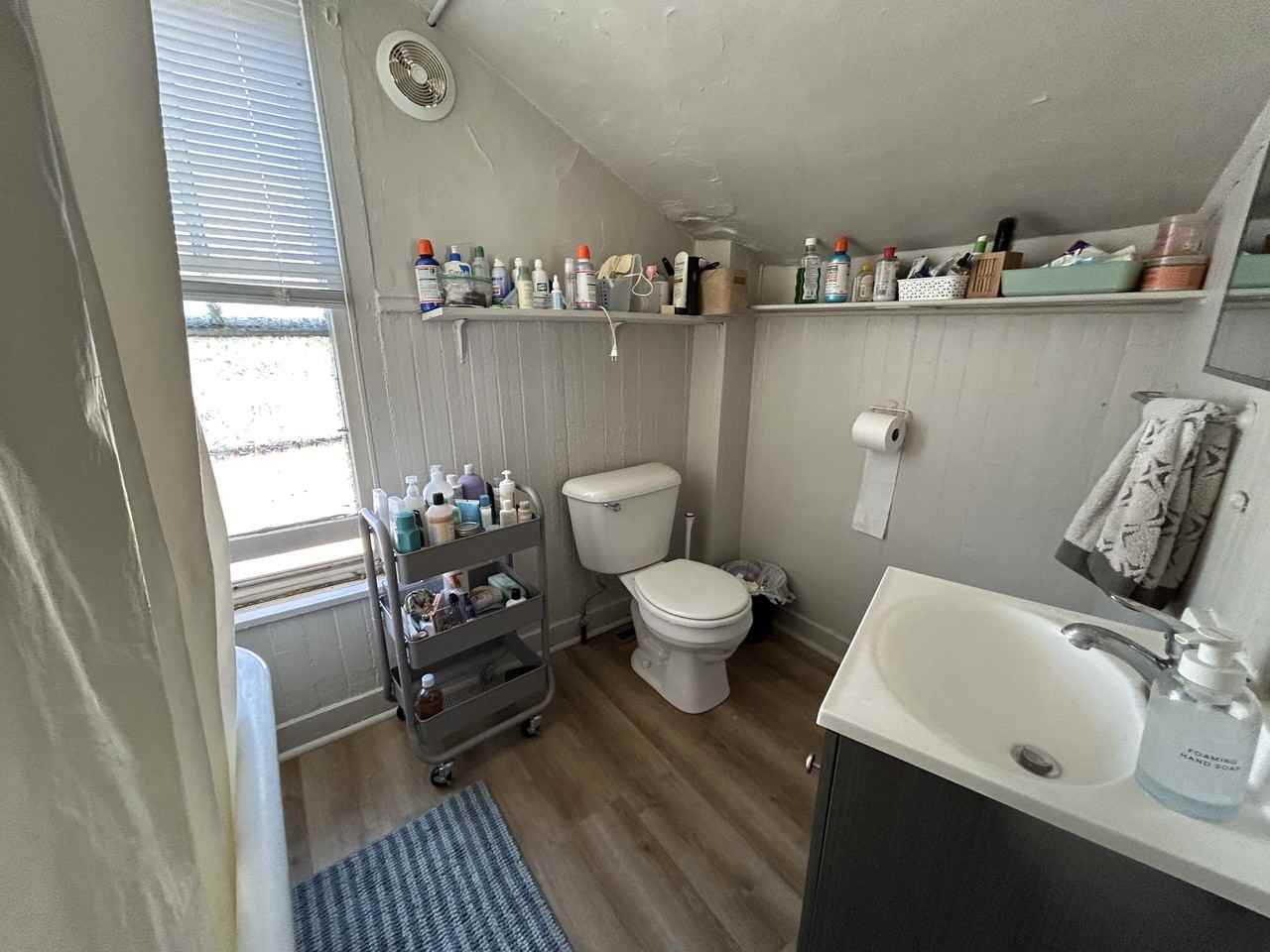 114 E Dayton St - Photo 7 of 22