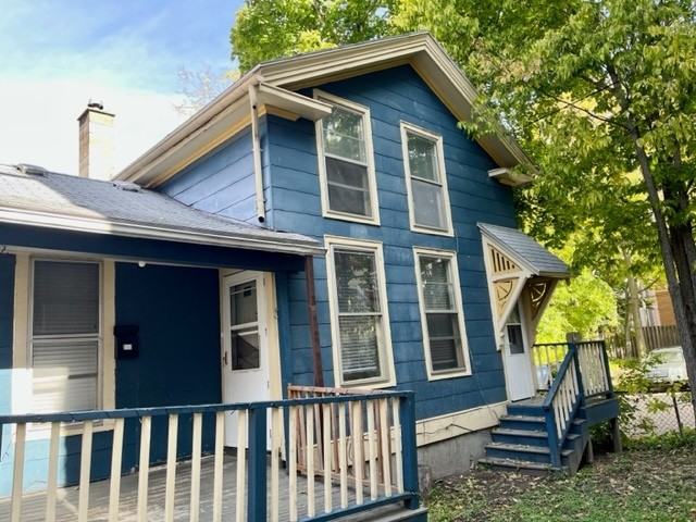 114 E Dayton St - Photo 4 of 22