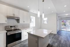 620 Bathurst St #B - Photo 1 of 1