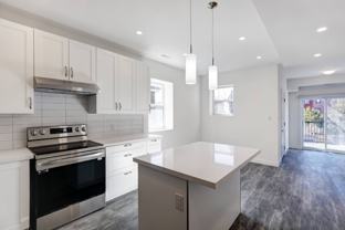 620 Bathurst St #B - Photo 1 of 1