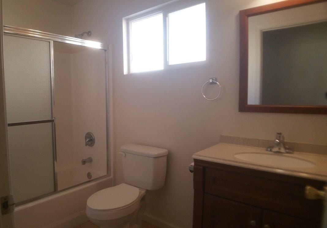 6217 Almond Ave - Photo 3 of 16