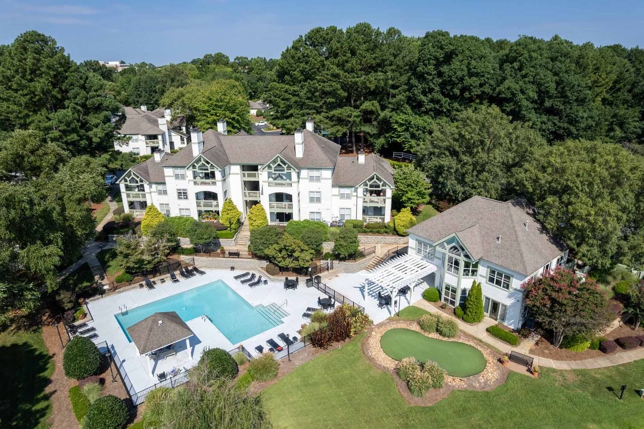 One Norman Square - Photo 2 of 46