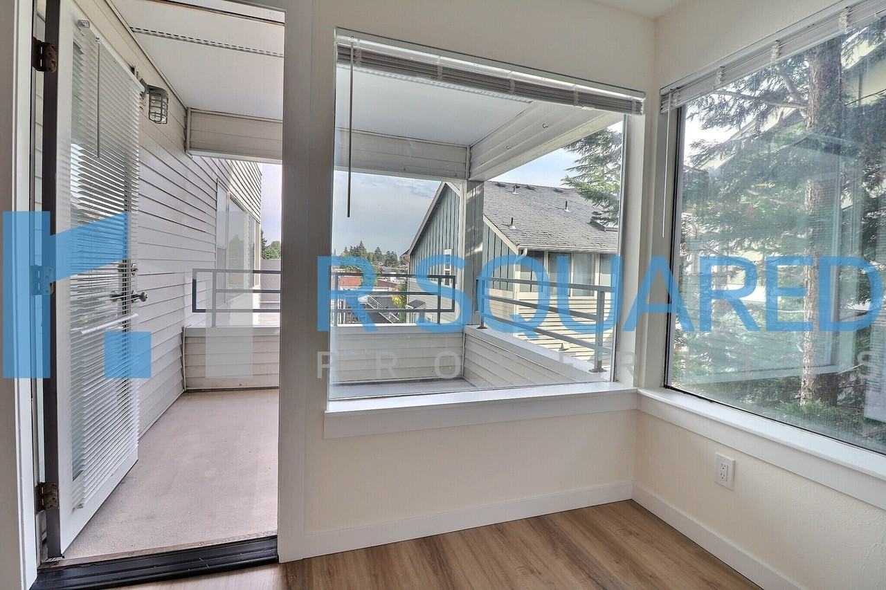 3910 Whitman Ave N #7 - Photo 4 of 23