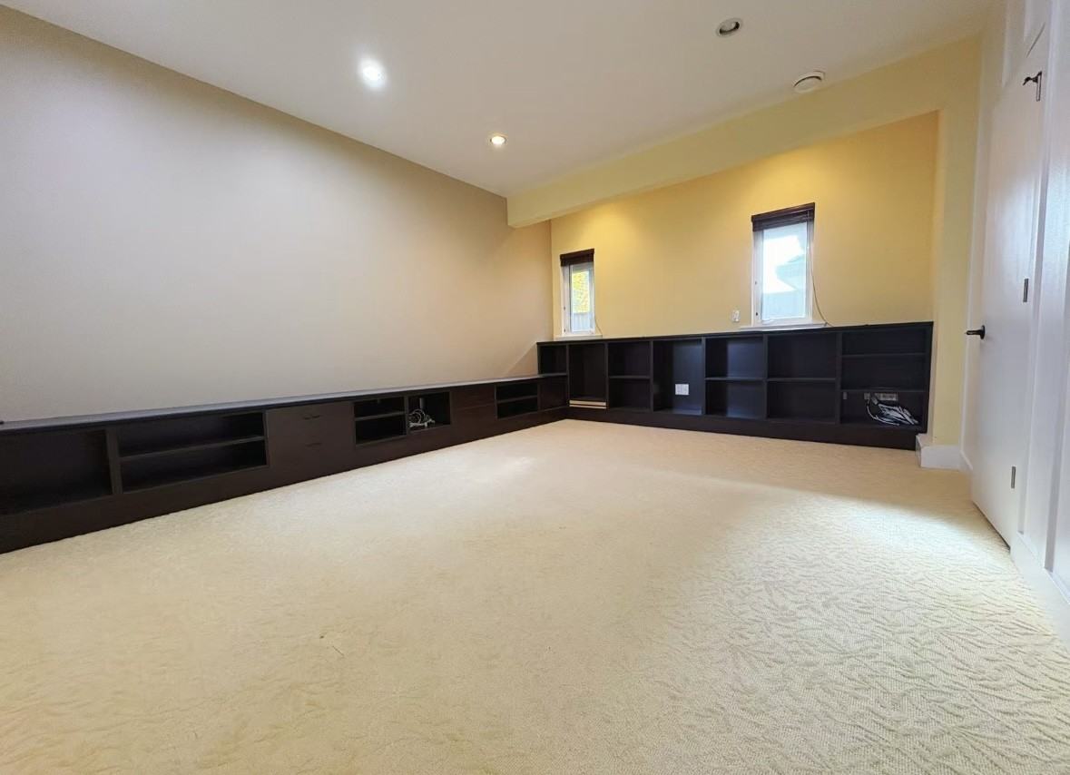 8180 Fairlane Road - Photo 3 of 7