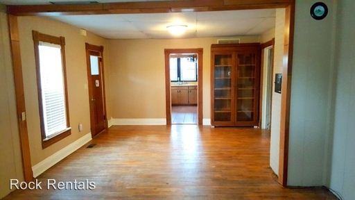 9417 W Longview Rd - Photo 3 of 41