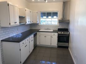 1029 S Westmoreland Ave #201 - Photo 1 of 1