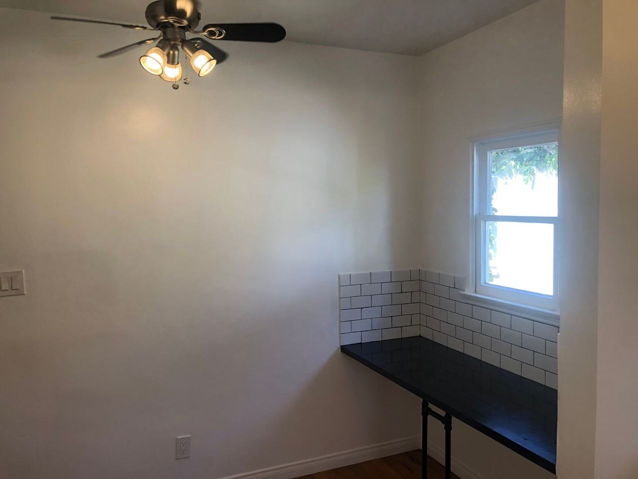 1029 S Westmoreland Ave #201 - Photo 3 of 14