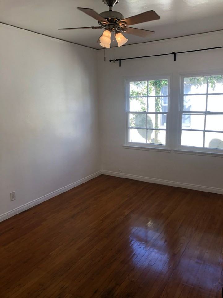 1029 S Westmoreland Ave #201 - Photo 5 of 14