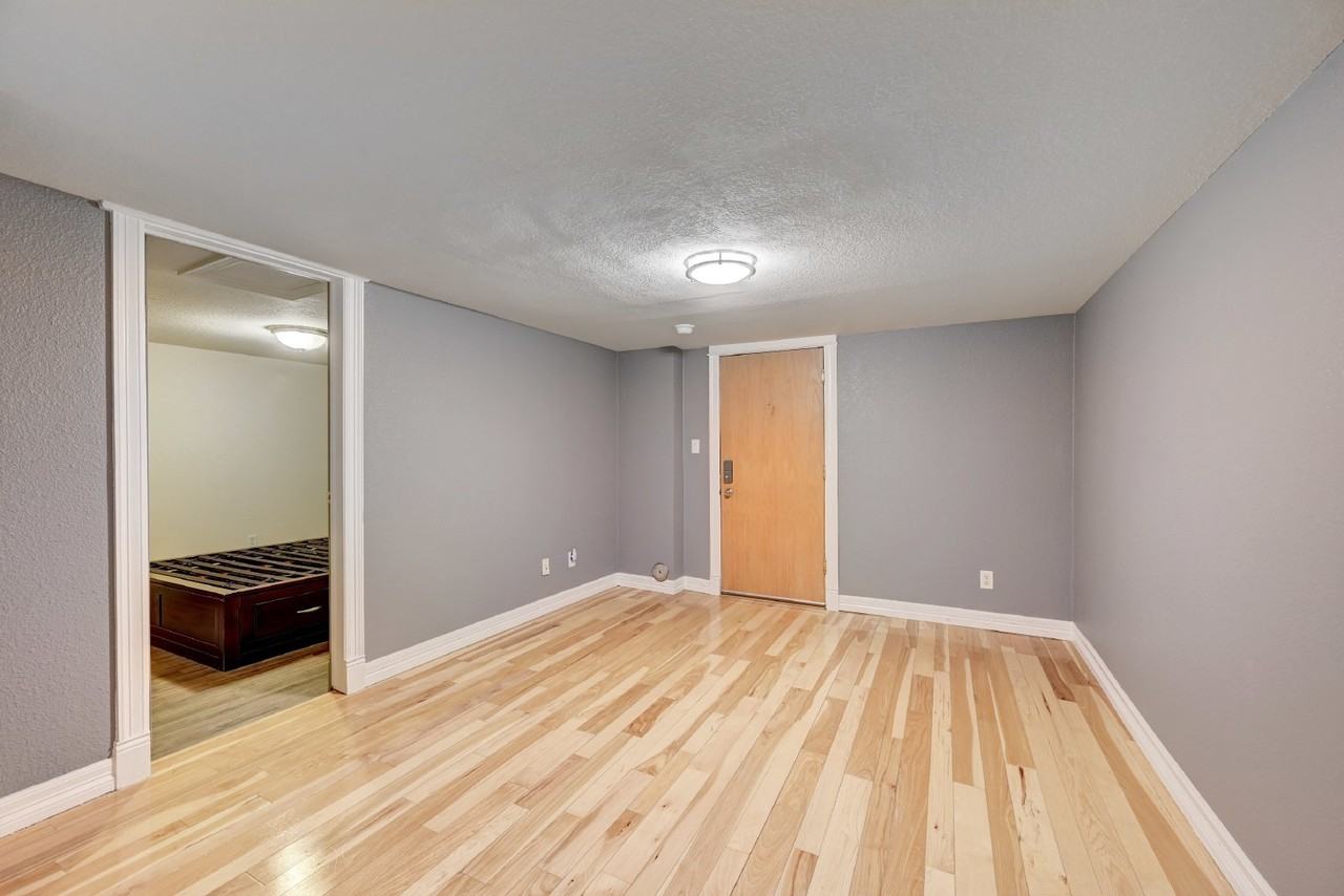 1650 Pearl Street - Photo 4 of 23