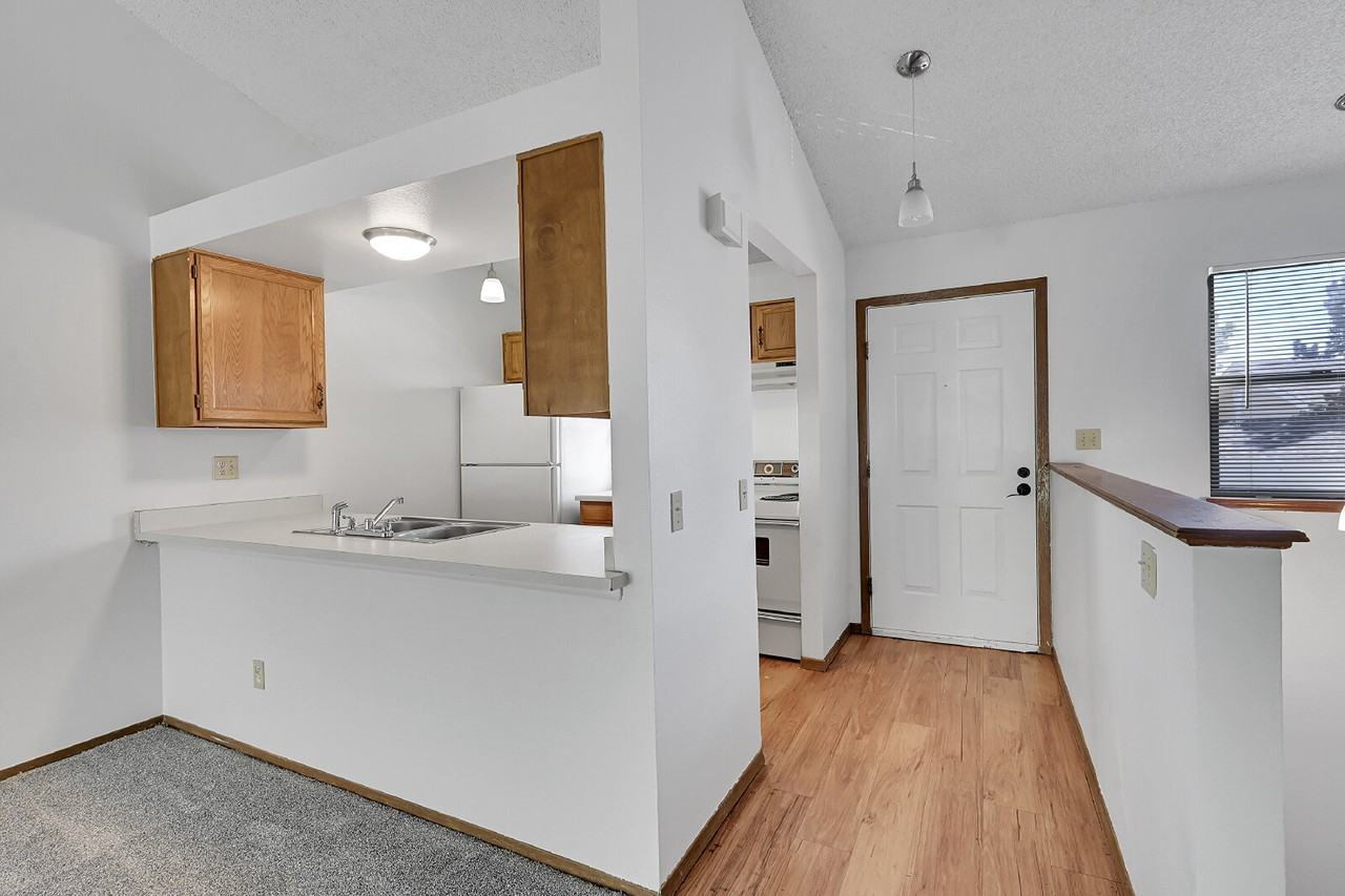 4154 S Richfield Way - Photo 6 of 43