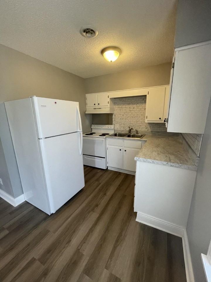 527 Hutchens Rd - Photo 2 of 6