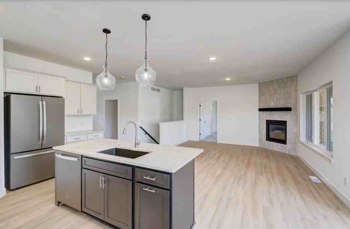 801 Vineyard Ct #NA - Photo 3 of 5