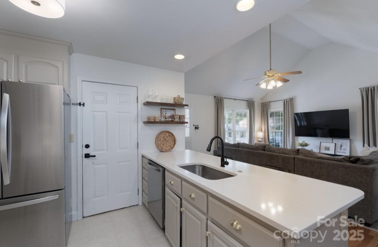 106 Lincoln St #NA - Photo 7 of 19
