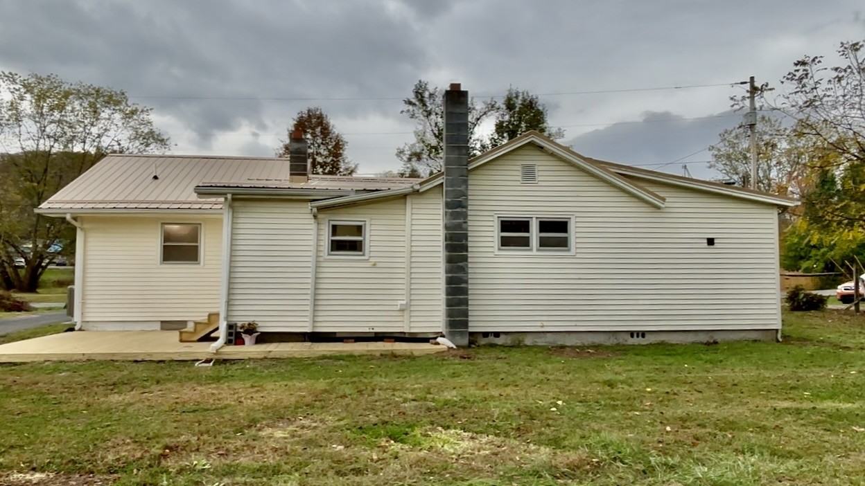 184 Hampton St #NA - Photo 2 of 22